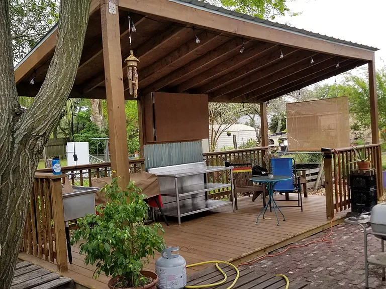 4307 Avenue Q — Photo 37