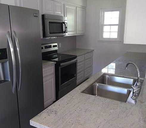 2nd image of 1923 Avenue D