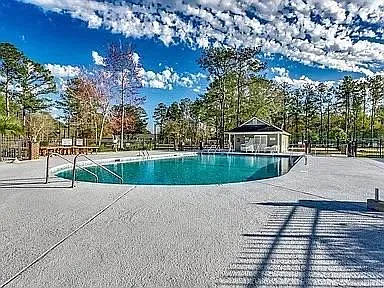 Community pool