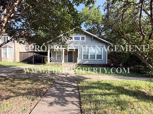 604 W Knox St Photo 1