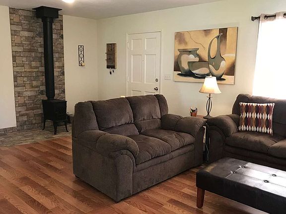 3rd image of 21663 W Shekinah Pl