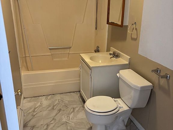 2nd image of 173 N Mechanic St #4