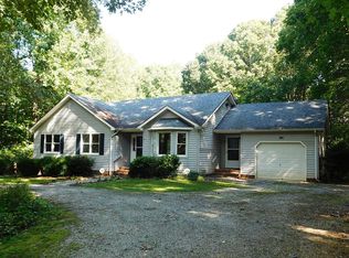 122 Poplar Hill Dr, Farmville, VA 23901