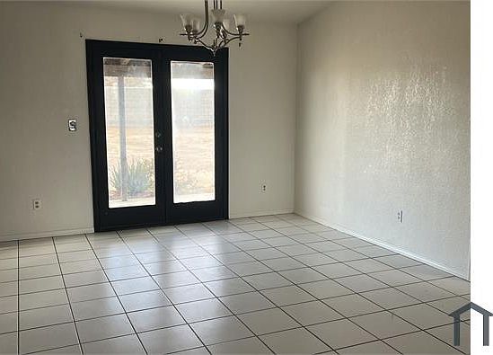 3rd image of 15017 Avon Ct