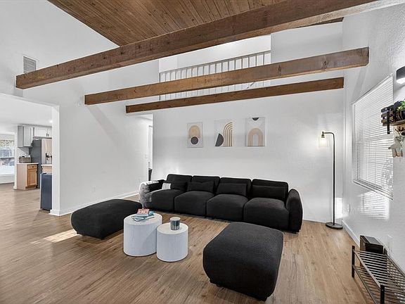 5th image of 4233 Vinson Rd