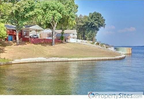 4th image of 753 Lakeside Dr
