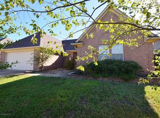 7680 Meadow Ridge Ln, Olive Branch, MS 38654