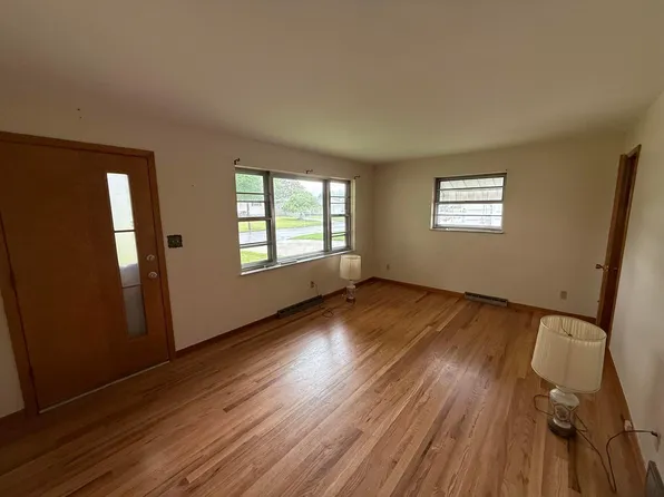 1409 Beacon St, Lancaster, OH 43130