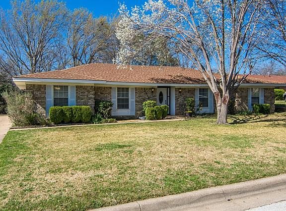 2nd image of 6012 Winifred Dr
