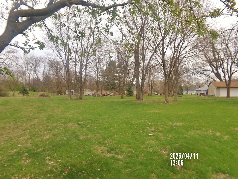 2nd image of 0 W Hubbard St