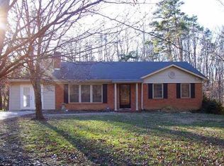 3001 Oakdale Rd, Charlotte, NC 28216