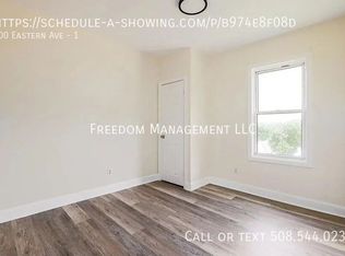 100 Eastern Ave APT 1, Worcester, MA 01605