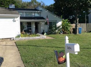 1654 Guthrie St, Virginia Beach, VA 23464
