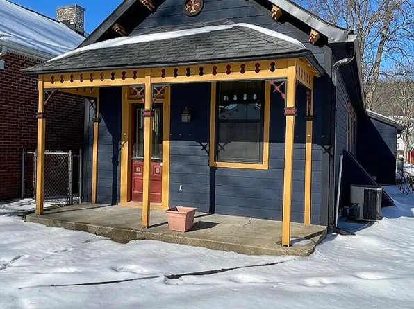 811 E 1st St, Madison, IN 47250