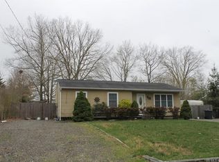 129 Bowline Rd, Manahawkin, NJ 08050