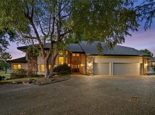 4401 Bogey Dr, Springdale, AR 72764