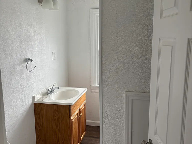 337 Market St #2 — Photo 3