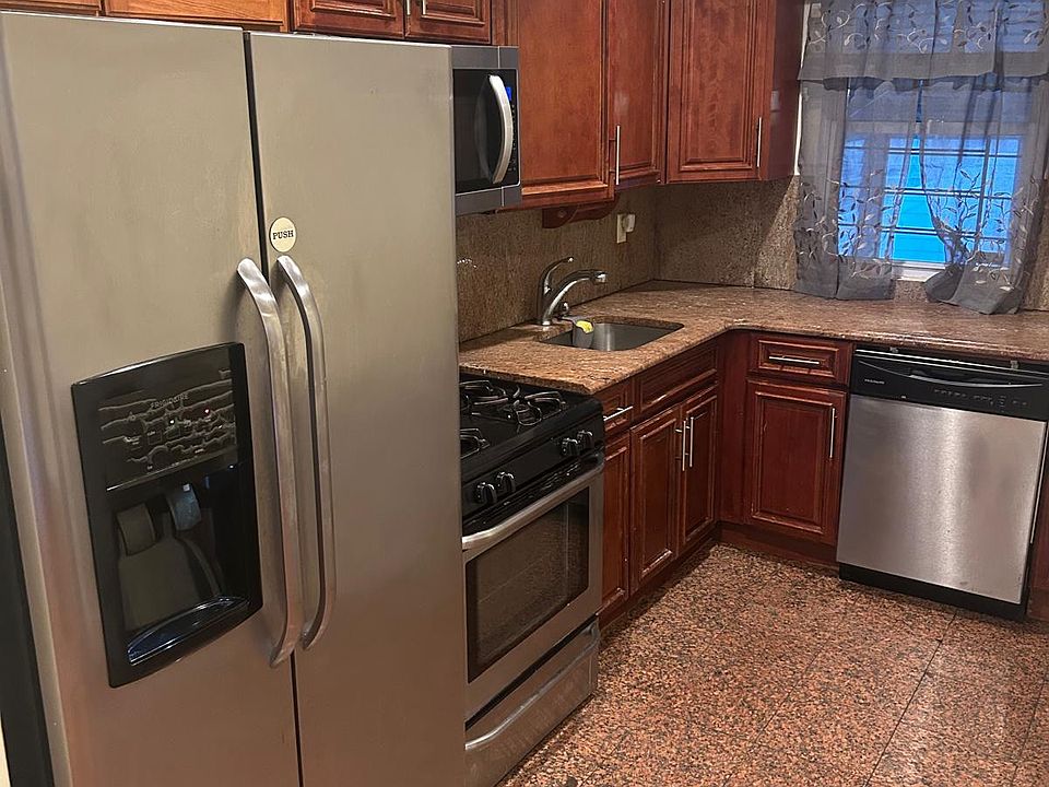 1st image of 10752 139th St #1