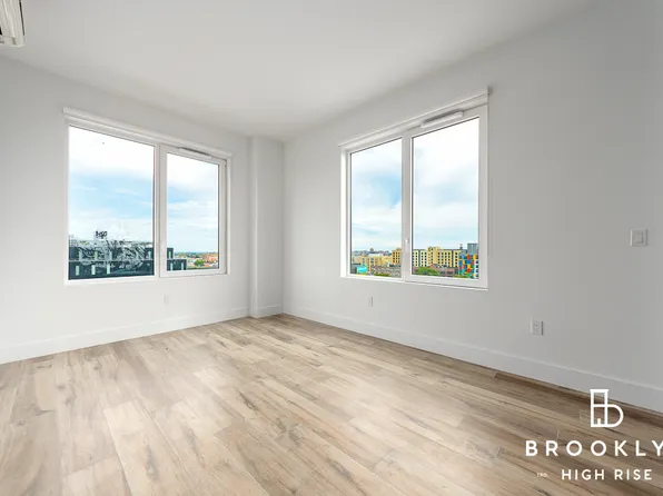 2258 Fulton Street image 10 of 14