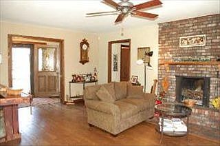 4th image of 2N745 Wayne Oaks Ln