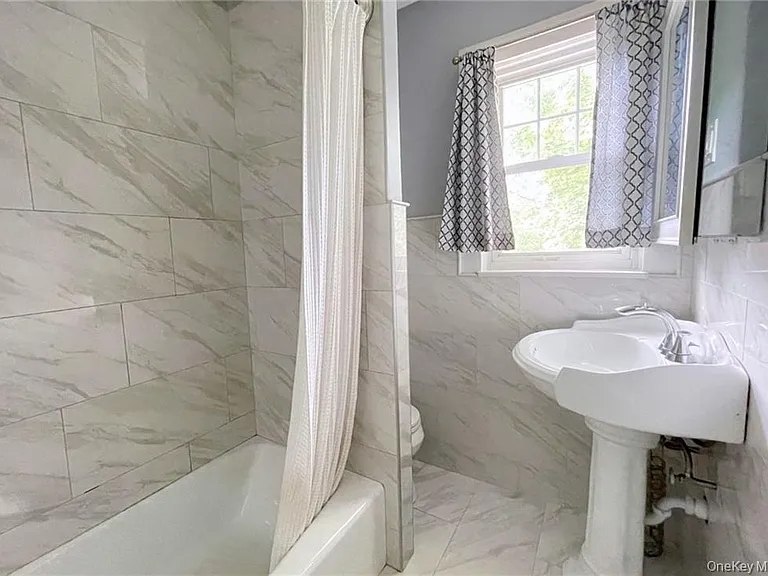 306 Soundview Ave #R — Photo 15