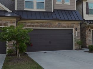 518 Rockcastle Dr, Cary, NC 27519