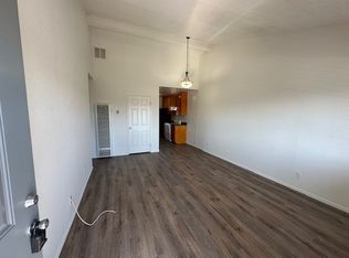 1108 Molino Ave APT 8, Long Beach, CA 90804