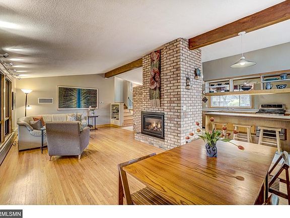 3rd image of 2182 Payne Ave