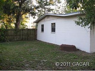 4th image of 1042 NE 19th Pl