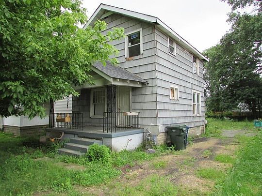 1st image of 1921 E North Broadway St