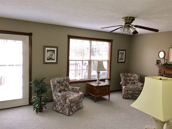 5th image of 211 Harman Dr