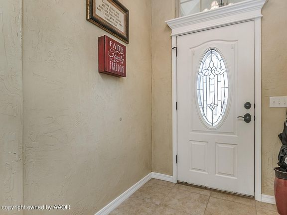 4th image of 8108 Alexandria Ave