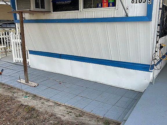2nd image of 6105 Agate St