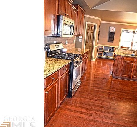 4th image of 2161 NE Indian Shoals Dr