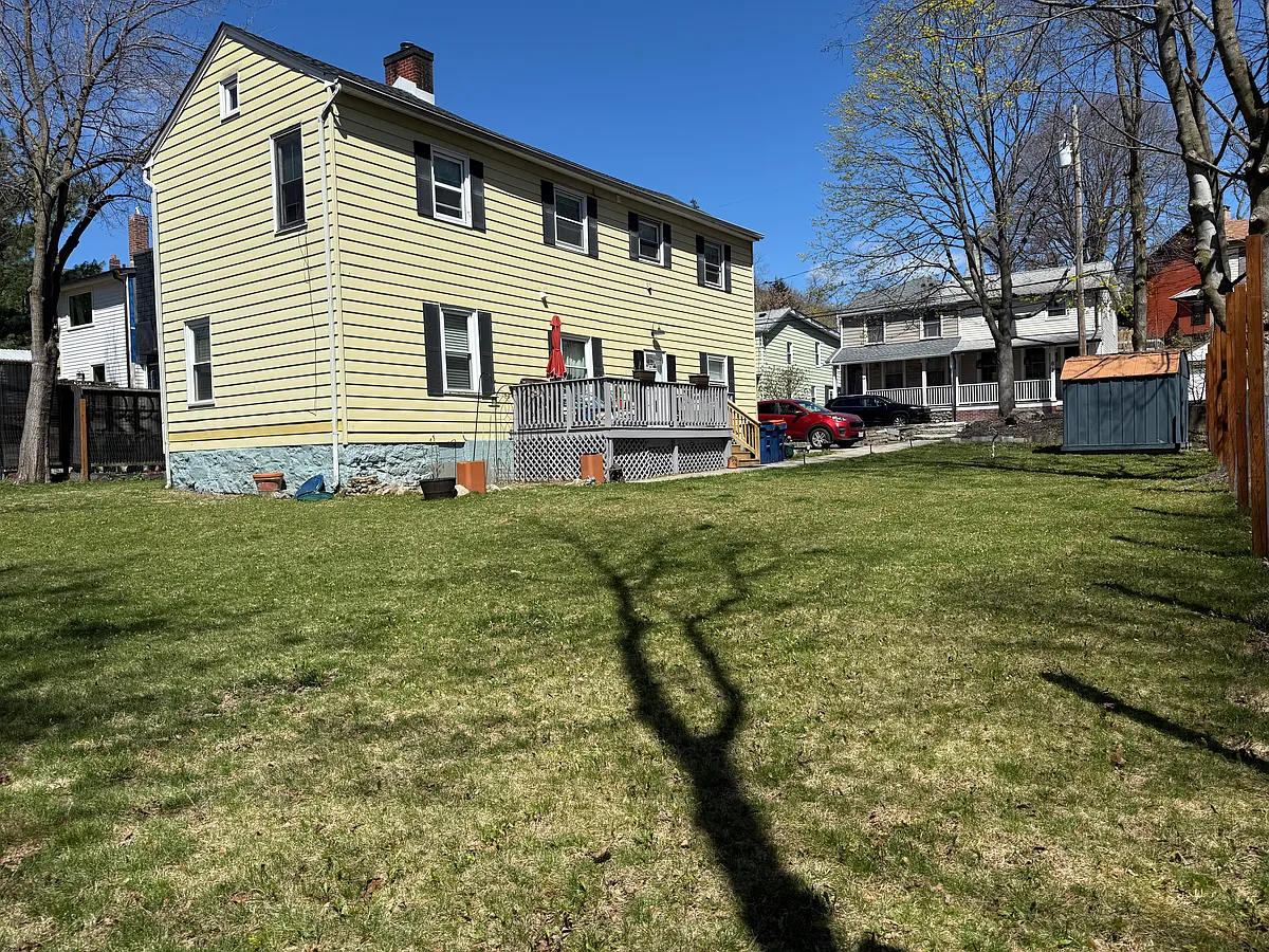 Yard - 9 Furnace St
