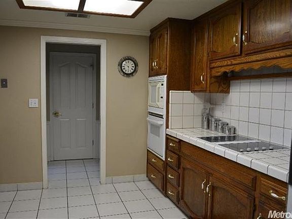 4th image of 18302 E Louise Ave