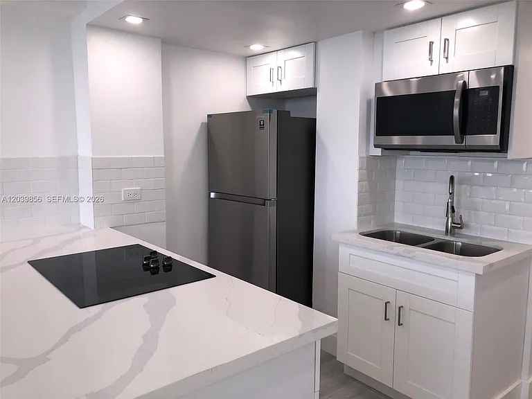 905 Brickell Bay Dr #2029 — Photo 18
