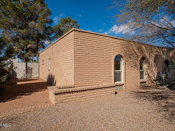 3rd image of 4128 La Brigada Ln