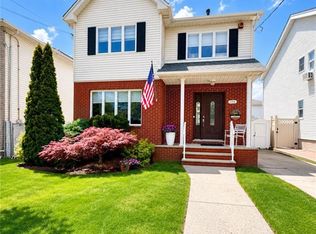 294 Chelsea St, Staten Island, NY 10307