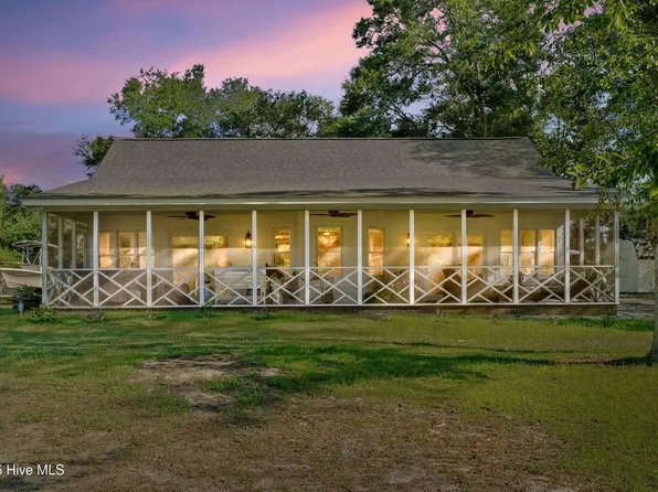 105 Deer Run, Hubert, NC 28539