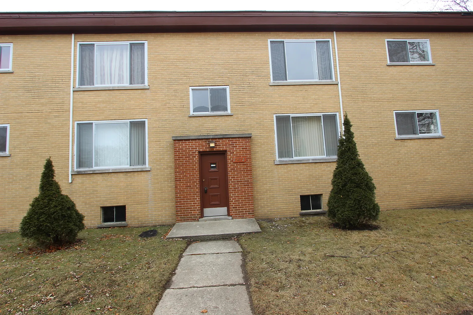 747 Walnut St #2W photo 1