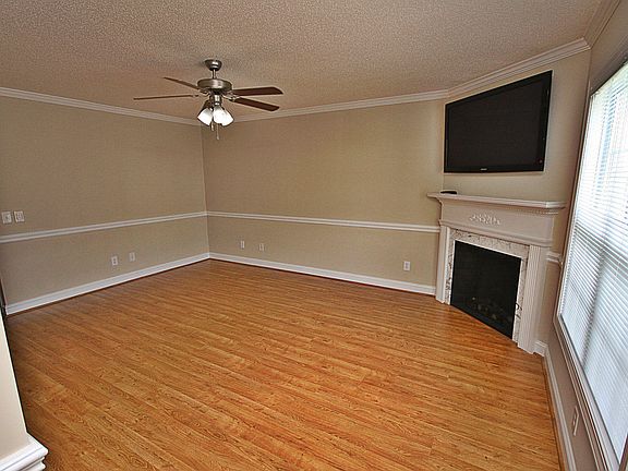 2nd image of 4255 Dudleys Grant Drive #J