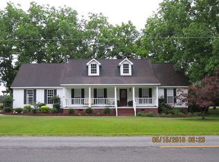 404 Lee Lewis Rd, Moultrie, GA 31768