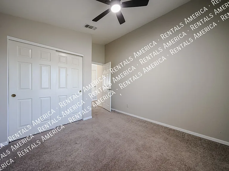 6101 W Whispering Wind Dr — Photo 32