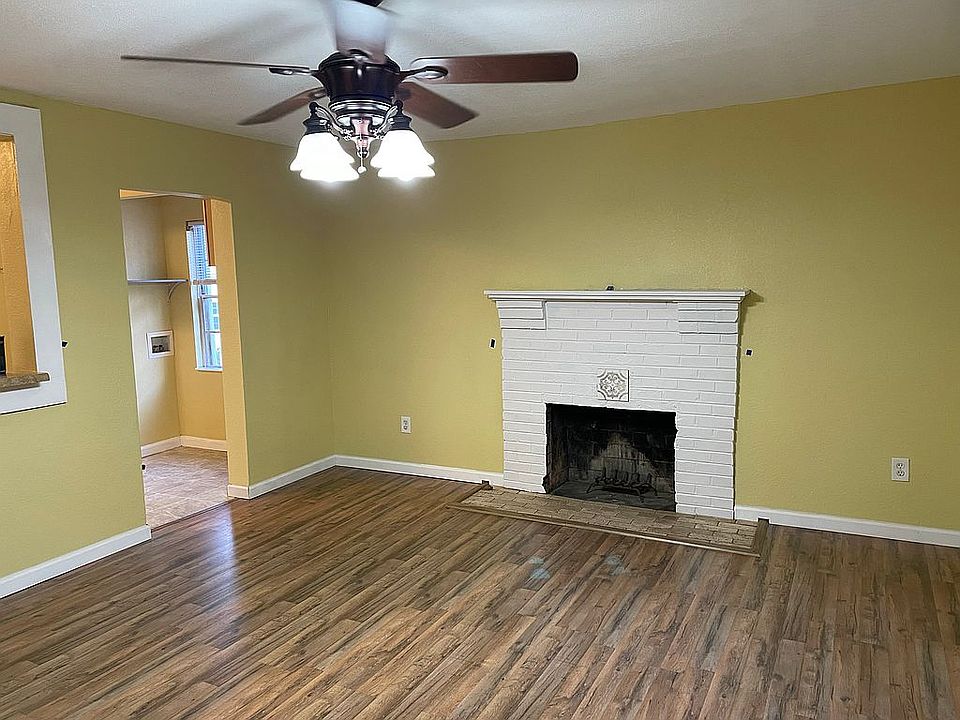 2nd image of 621 Mulberry St