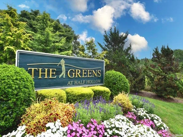 1119 Savoy Drive #1119, Melville, NY 11747