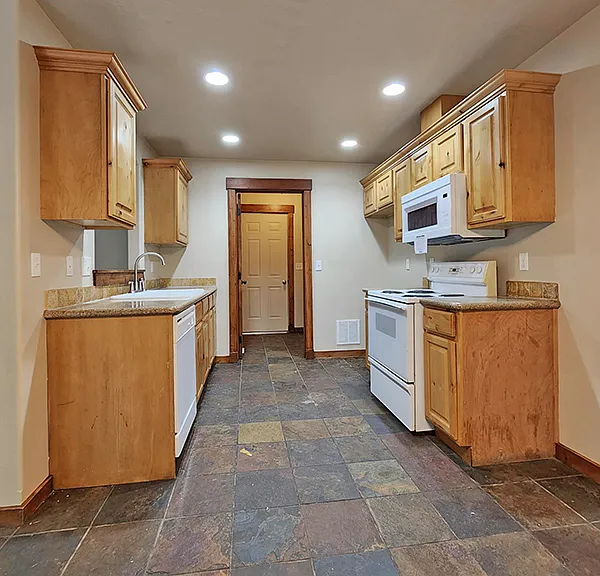 115 N Gem St — Photo 5