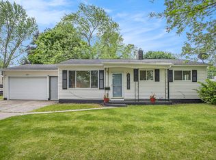 3317 Grantsburg Dr, Lansing, MI 48911