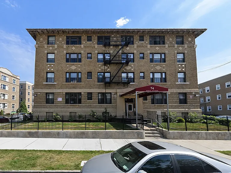 74 Lenox Ave — Photo 2