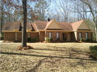 147 Stratford Dr, Jackson, MS 39212